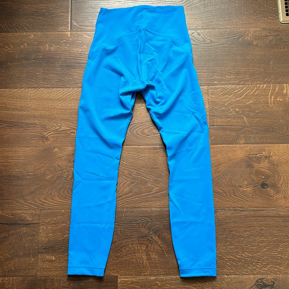 lululemon In Still Tight - Picture 2 of 3
